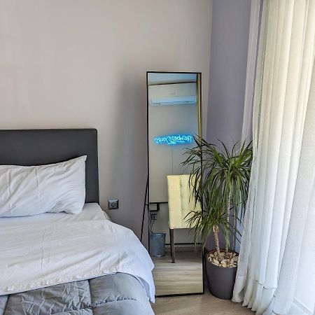 Luxury Suites With King-Sized Bed Tesalonika Bagian luar foto