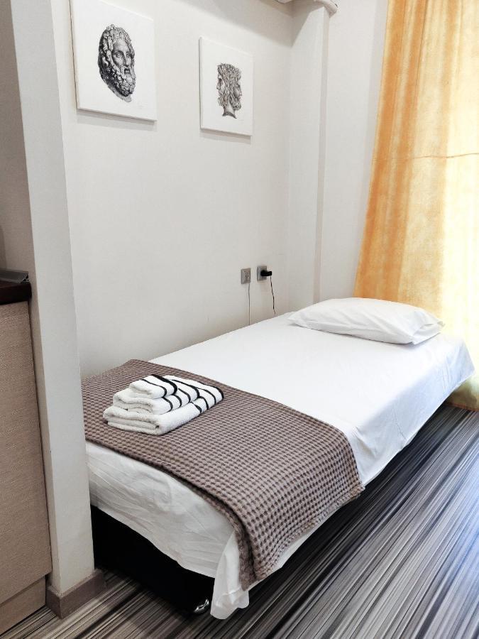 Luxury Suites With King-Sized Bed Tesalonika Bagian luar foto
