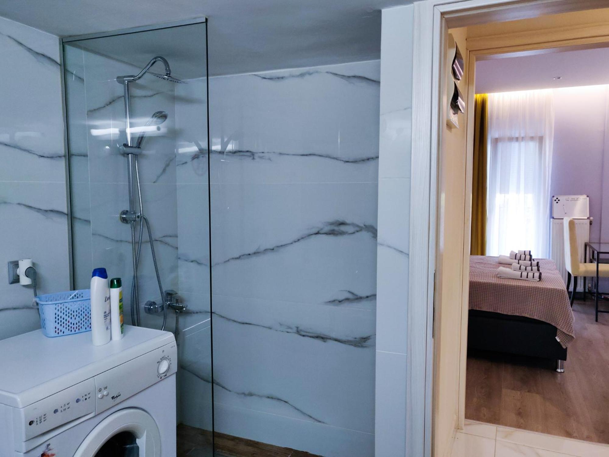 Luxury Suites With King-Sized Bed Tesalonika Ruang foto